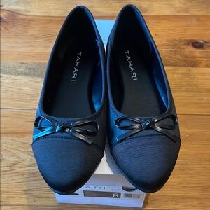 New Tahari Womens Black Geneva Dress Shoes sz 8